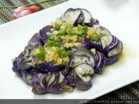 涼拌茄子佐海膽醬