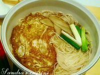 麻油雞蛋麵線