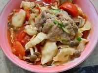 蕃茄肉片菇菇麵疙瘩