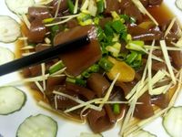 傳統道地的小菜( 滷豬皮 )