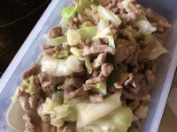 高麗菜炒肉絲