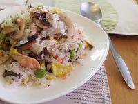 迷迭香蘑菇鮭魚炒飯