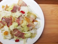【廚男料理筆記】臘肉炒高麗菜