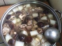 蘿蔔香菇排骨湯