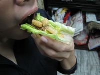打拋肉生菜捲