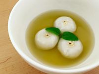 綠茶花生湯圓