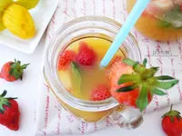 草莓土芒果綠茶【季節限定】