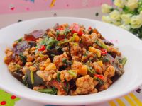 香根皮蛋炒肉末【CLASSICO義麵醬】