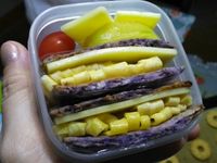 紫包菜菜餅三文治