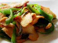 【厚生廚房】丁香豆乾炒青辣椒