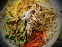 雞絲麻醬涼麵