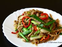 蔥爆豬肉絲