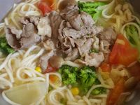 寶寶副食：蕃茄牛肉蔬菜湯麵