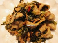 酸菜炒麵腸