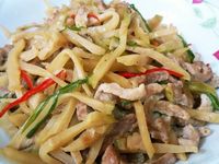 榨菜炒肉絲
