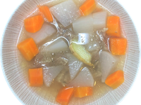 清燉紅白蘿蔔牛肉湯