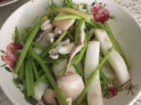 軟絲炒芹菜