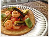 酪梨鮮蝦蘆筍Tostadas