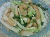山芹菜＋西洋芹菜炒甜不辣