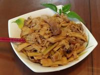 竹筍炒肉絲-台中有機桂竹筍