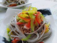 【三色甜椒芝麻涼麵】