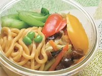 蔬食炒麵便當