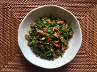 飯掃光蒼蠅頭