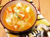 蕃茄馬鈴薯蔬菜湯