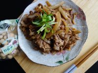黑胡椒菇菇肉片炒【好菇道好食光】