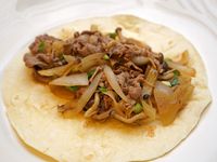 鴻喜菇炒牛肉