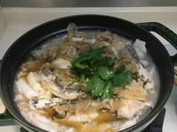 九肚魚粉絲湯煲