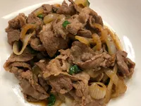 洋蔥炒牛肉