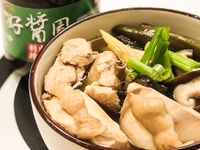 剝皮辣椒雞湯