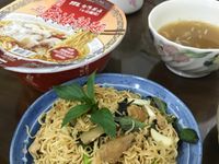台酒麻油雞麵大變身[三杯麻油雞炒麵]