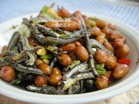 小魚乾花生