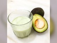 酪梨乳清饮