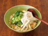 【不用瓦斯爐】小黃瓜山藥蓋飯