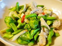 辣炒晚香玉筍肉片