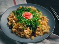 金螃蟹海鮮風味拉麵之明太子乾拌麵