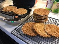 小V薄餅乾