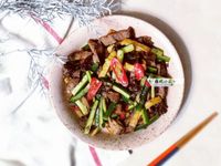 麻辣炒牛腱