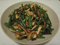 韭菜花炒豆乾