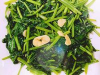 蒜炒地瓜葉