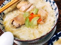 雞腿絲瓜湯麵線