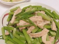 芹菜炒豆包