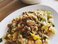肉鬆蛋炒飯