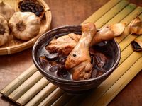 黑蒜頭雞湯