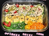微波雞胸肉絲拌小黃瓜