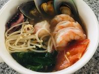 番茄海鮮湯麵