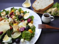 豆腐鮮蔬沙拉佐香檸柚醬(蔬食沙拉)